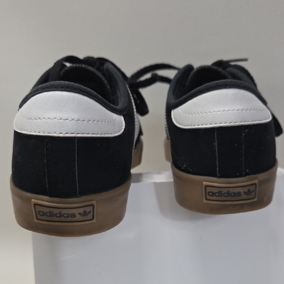 Adidas Men's Black and White Sneakers with Brown Sole - Picture 4 of 7